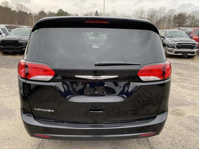 2026 Chrysler Voyager LX