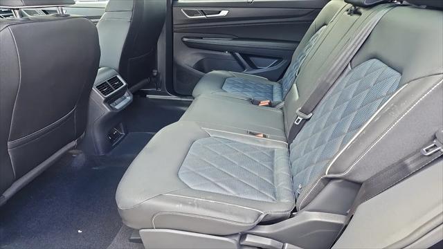 2026 Volkswagen Atlas Cross Sport SEL Premium R-Line