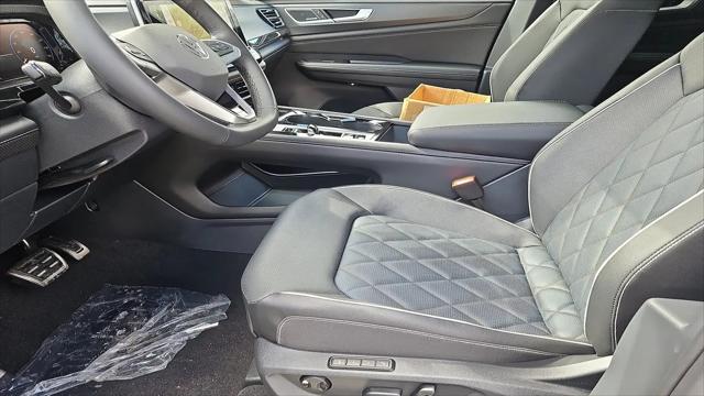 2026 Volkswagen Atlas Cross Sport SEL Premium R-Line
