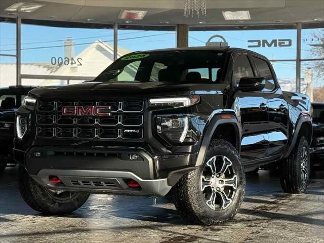 2025 GMC Canyon 4WD AT4