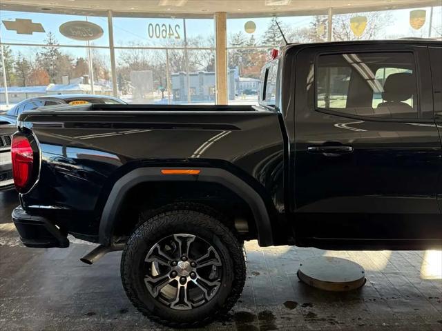 2025 GMC Canyon 4WD AT4