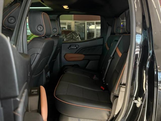 2025 GMC Canyon 4WD AT4