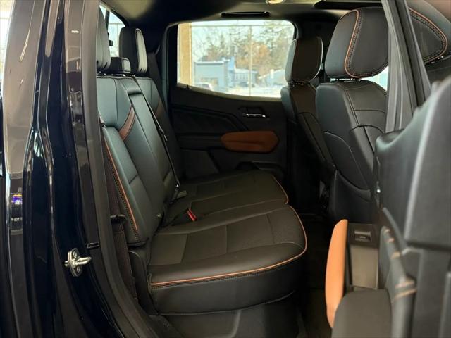2025 GMC Canyon 4WD AT4
