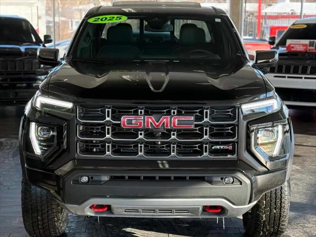 2025 GMC Canyon 4WD AT4