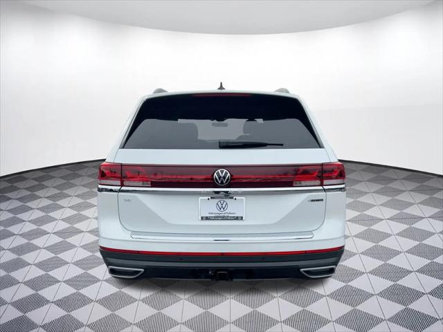 2026 Volkswagen Atlas SE with Technology