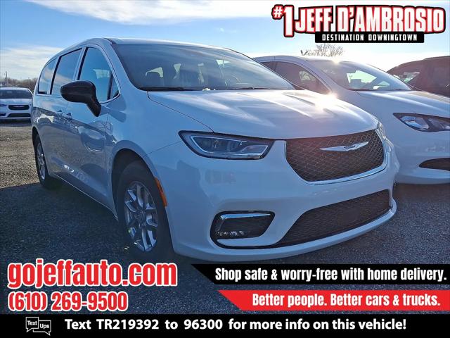 2026 Chrysler Pacifica Select for sale in Downingtown, PA