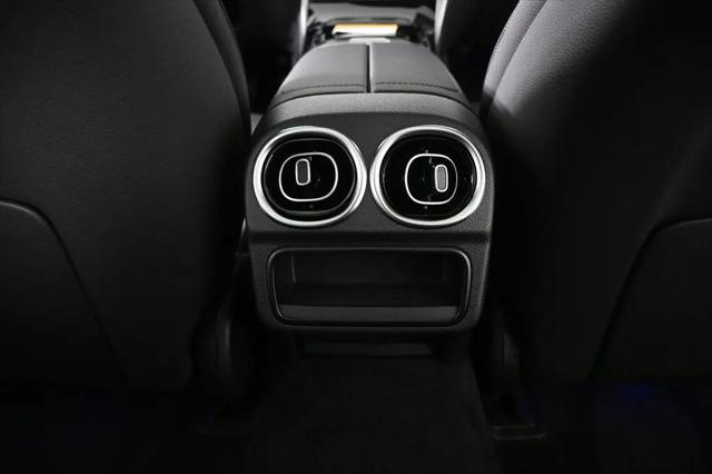 2026 Mercedes-Benz C-CLASS C 300 C 300