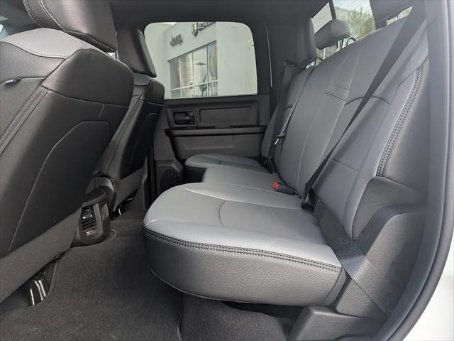 2026 Ram 3500 Tradesman Crew Cab 4x4 64 Box