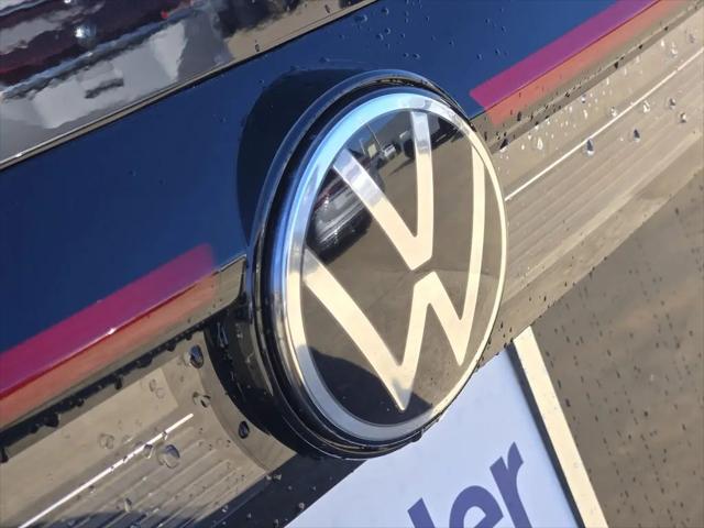 2026 Volkswagen Taos SE