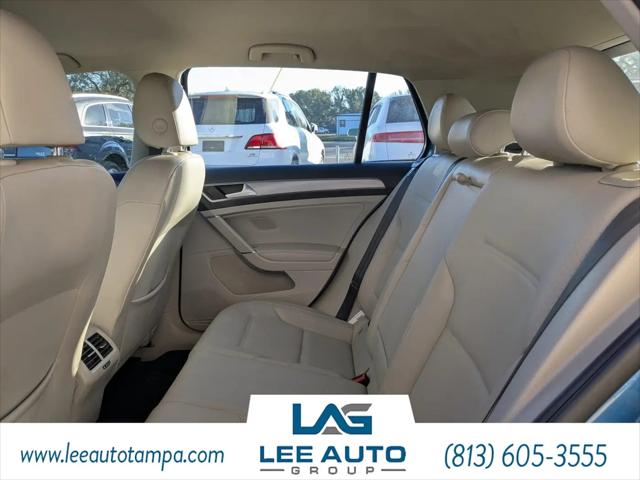 2015 Volkswagen Golf TDI S 4-Door