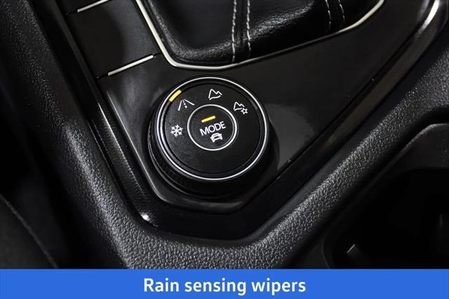 2026 Volkswagen Taos SE Black