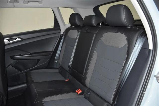 2026 Volkswagen Taos SE Black
