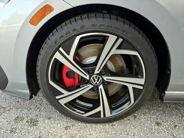 2026 Volkswagen Golf GTI SE