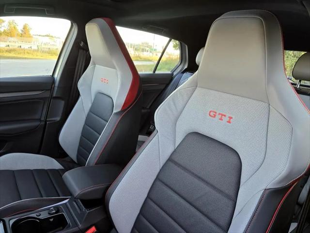 2026 Volkswagen Golf GTI SE