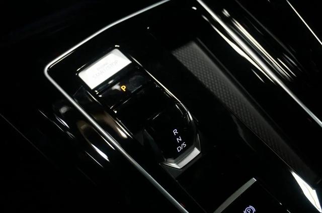 2026 Volkswagen Golf R Base