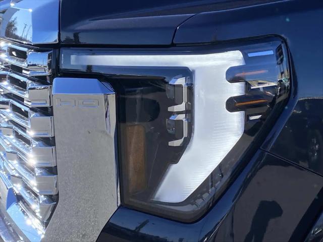 2026 GMC Sierra 2500HD Crew Cab, Standard Bed, Denali, 4WD