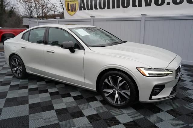 2019 Volvo S60 T6 R-Design