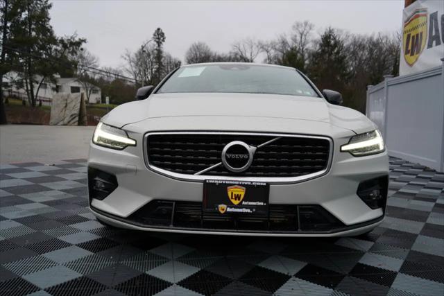 2019 Volvo S60 T6 R-Design
