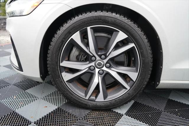 2019 Volvo S60 T6 R-Design