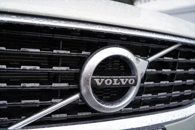 2019 Volvo S60 T6 R-Design
