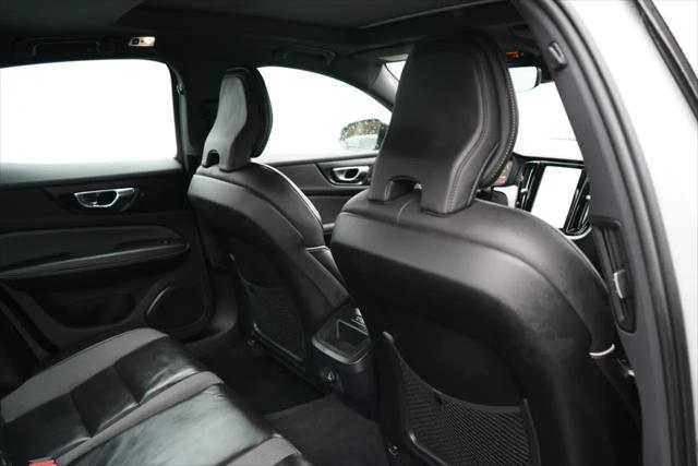 2019 Volvo S60 T6 R-Design