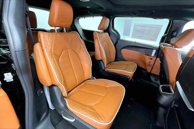 2026 Chrysler Pacifica Pinnacle AWD