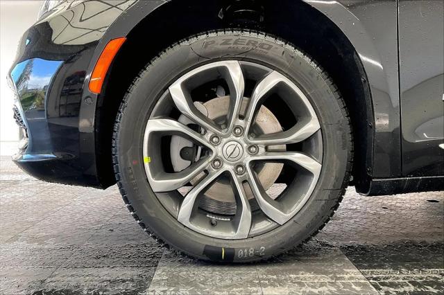 2026 Chrysler Pacifica Pinnacle AWD