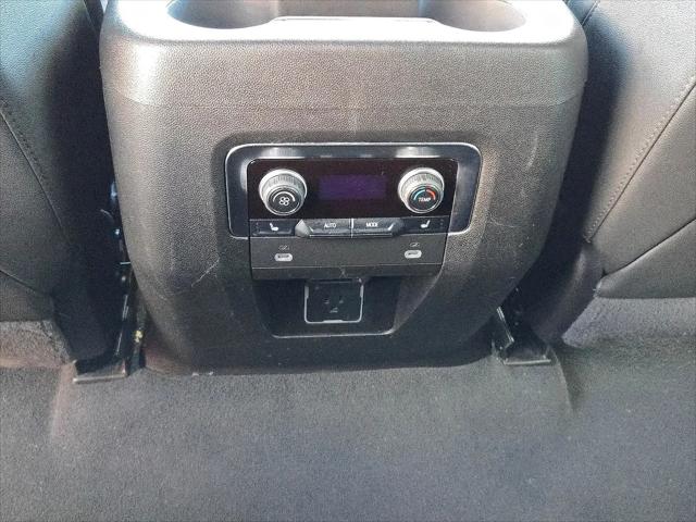 2024 Chevrolet Suburban 4WD Premier