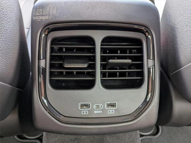2025 INFINITI VF 8 Eco