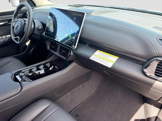 2025 INFINITI VF 8 Eco