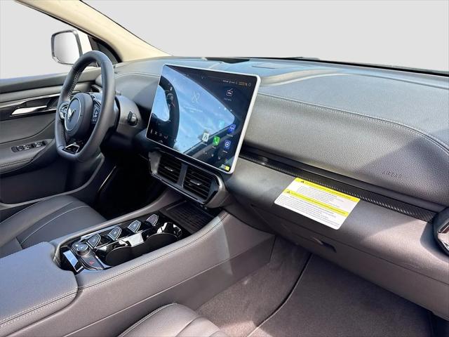 2025 INFINITI VF 8 Eco