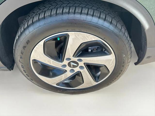 2025 INFINITI VF 8 Eco
