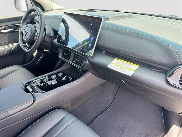 2025 INFINITI VF 8 Eco