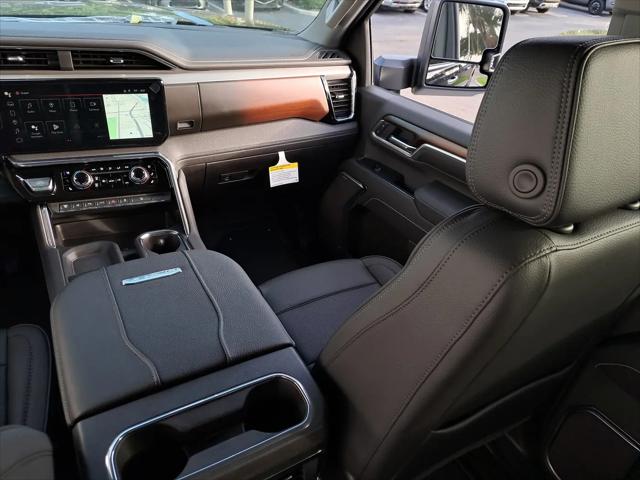 2026 GMC Sierra 2500HD Crew Cab, Standard Bed, Denali, 4WD