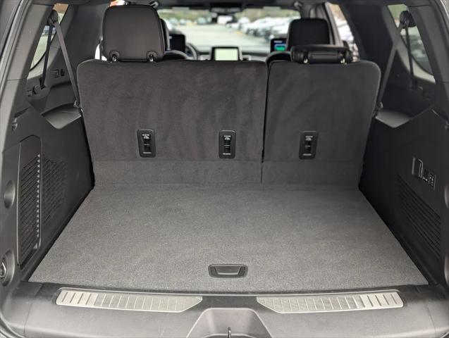 2024 Chevrolet Suburban 2WD RST