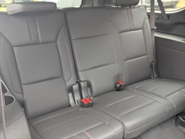2024 Chevrolet Suburban 2WD RST