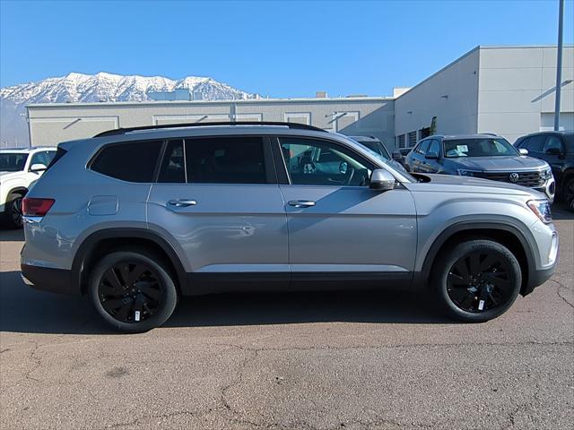 2026 Volkswagen Atlas SE with Technology