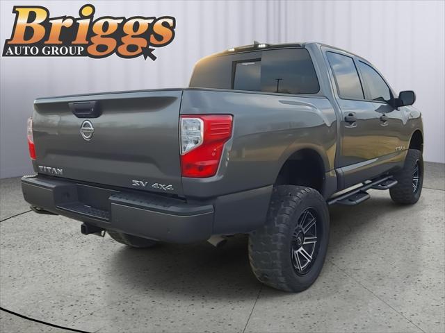 2022 Nissan Titan Crew Cab SV 4x4