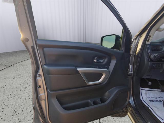 2022 Nissan Titan Crew Cab SV 4x4