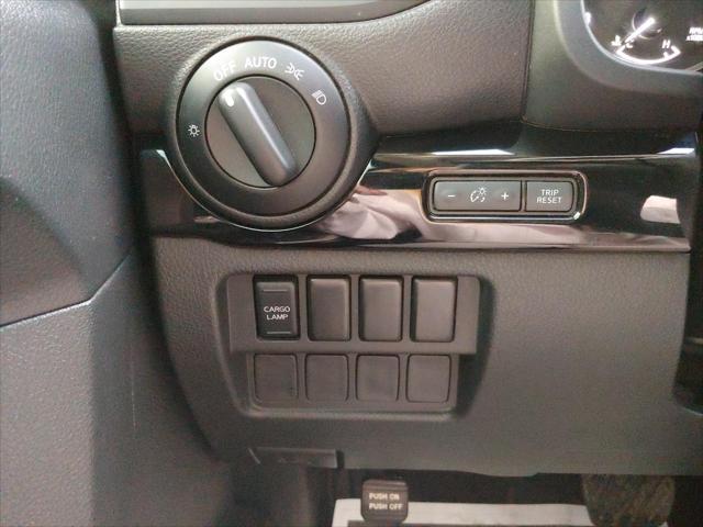 2022 Nissan Titan Crew Cab SV 4x4