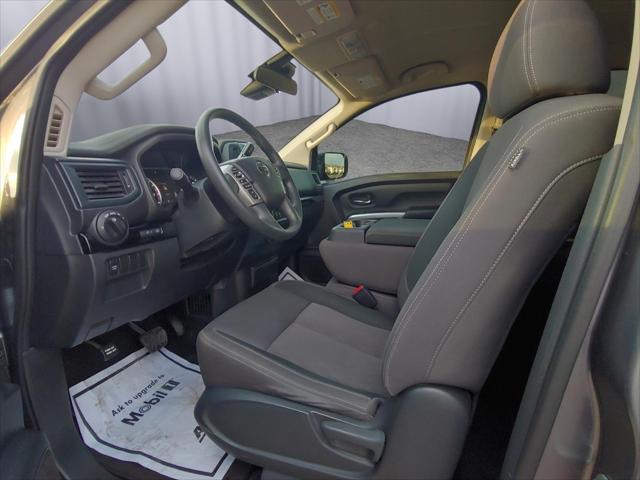 2022 Nissan Titan Crew Cab SV 4x4