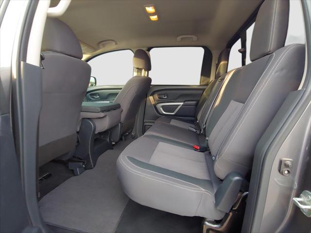 2022 Nissan Titan Crew Cab SV 4x4