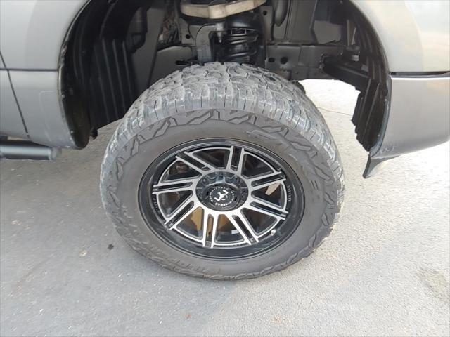 2022 Nissan Titan Crew Cab SV 4x4