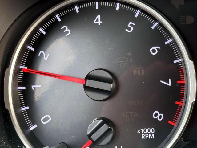 2021 Toyota RAV4 LE [25]