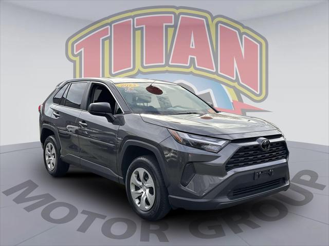 2023 Toyota RAV4 LE [7]