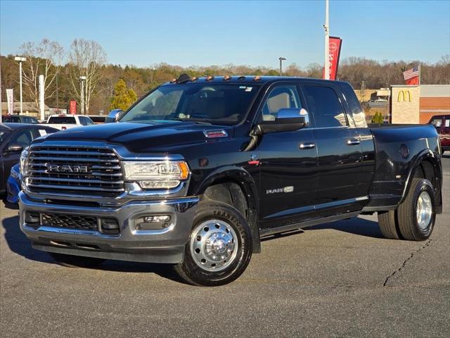 2022 RAM 3500 Limited Longhorn Mega Cab 4x4 64 Box