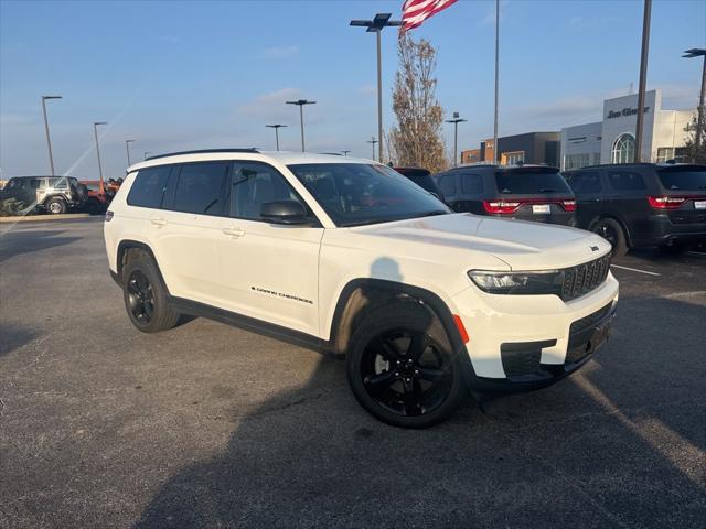2023 Jeep Grand Cherokee L Altitude 4x4 2023 Jeep Grand Cherokee L Altitude 4x4