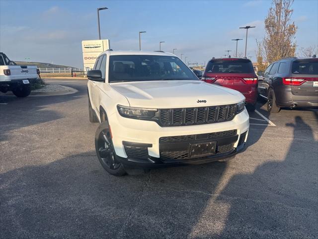 2023 Jeep Grand Cherokee L Altitude 4x4 2023 Jeep Grand Cherokee L Altitude 4x4
