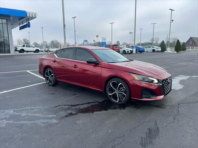 2023 Nissan Altima SR FWD 2023 Nissan Altima SR FWD