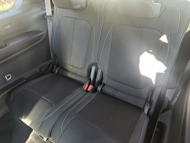 2025 Jeep Grand Cherokee L Laredo X 4x4